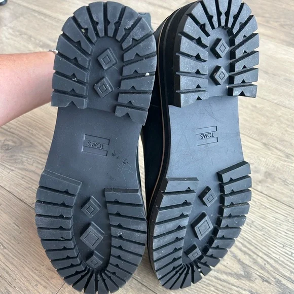 TOMS Black Leather Chelsea Ankle Boots - Picture 4 of 9